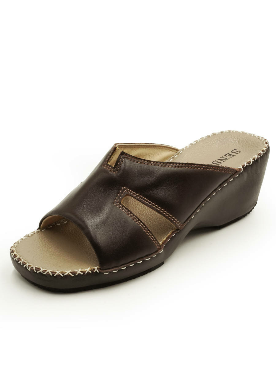 รองเท้าแตะสำหรับผู้หญิง สีน้ำตาล