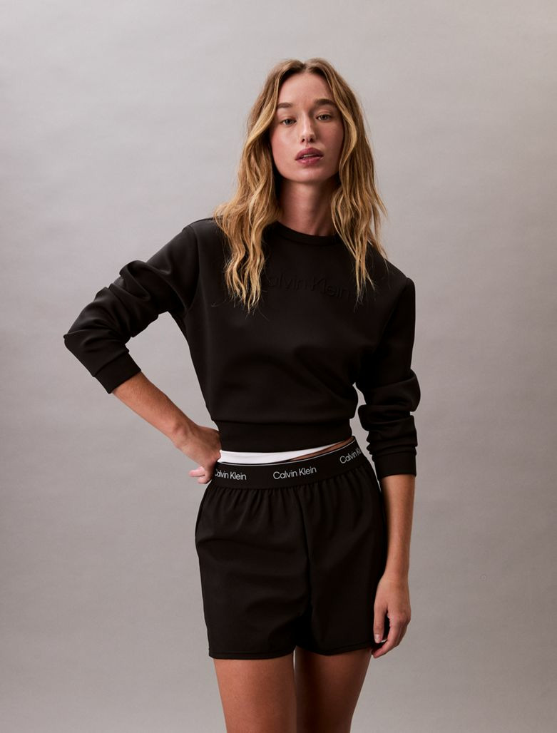 PULL SWEAT À CAPUCHE