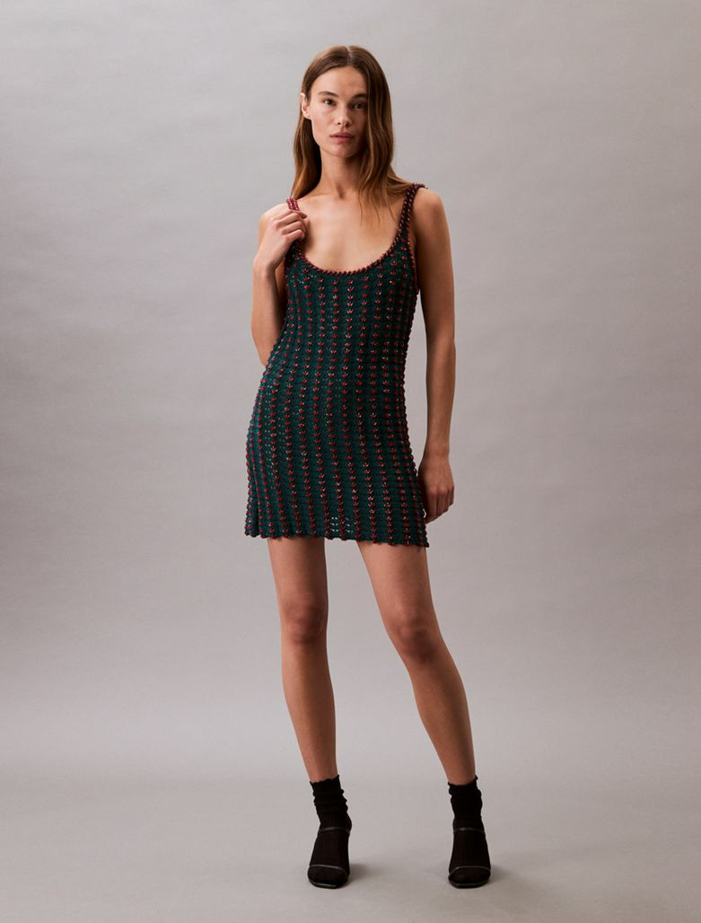 ROBE MINI À BRETELLES EN PERLES