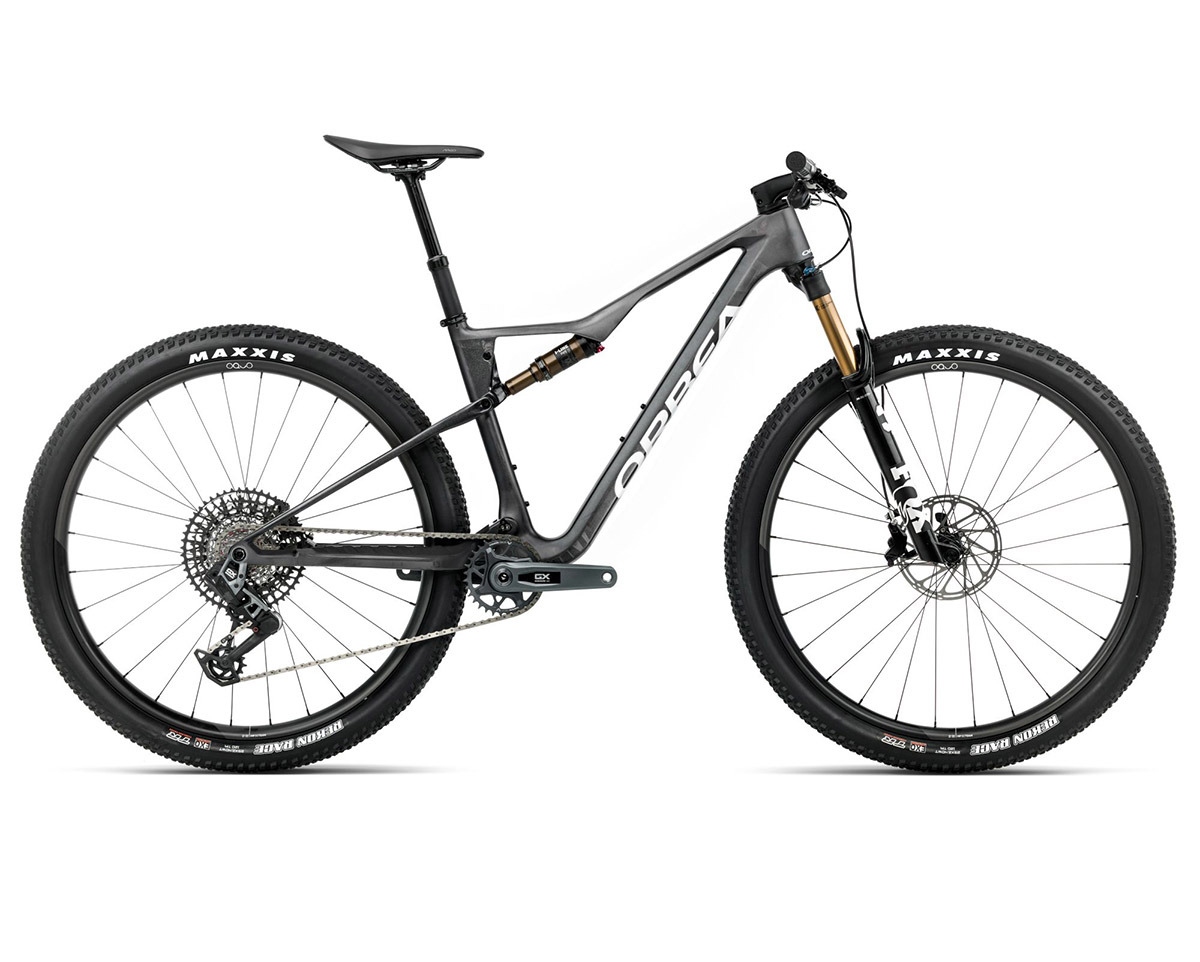 VTT tout suspendu OIZ M10 AXS Diamant