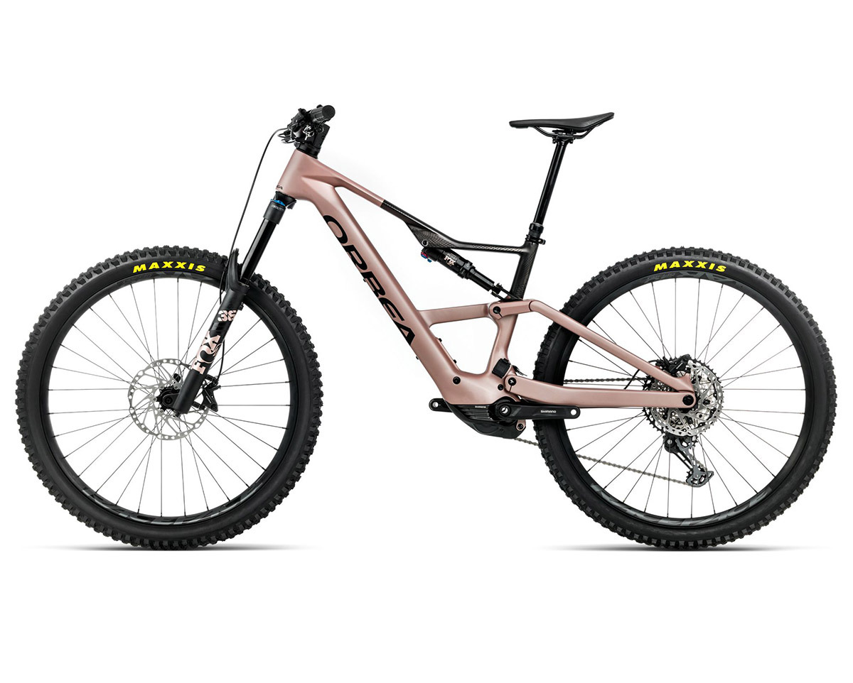VTT tout suspendu électrique RISE LT M20 420W Rose du Désert/Carbone