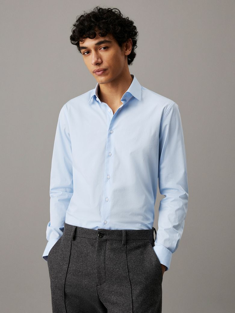 CHEMISE EN POPLINE DE COTON ÉTIRÉE À COUPE RÉGULIÈRE