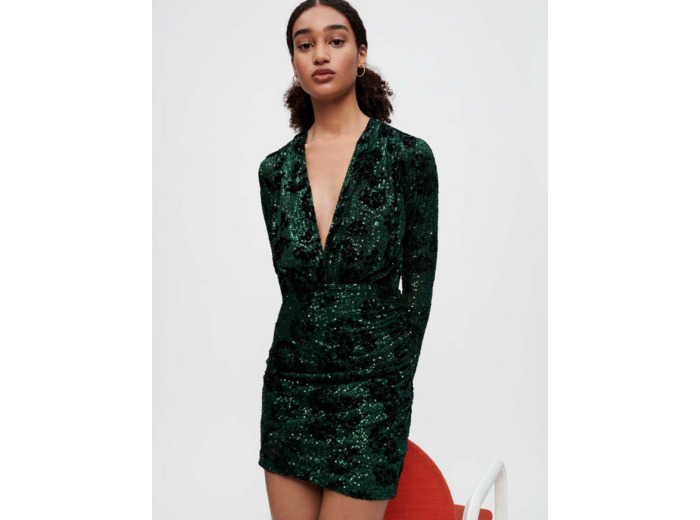 Robe entièrement brodée de sequins