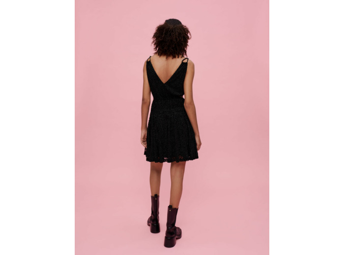Robe bretelles à plumetis velours