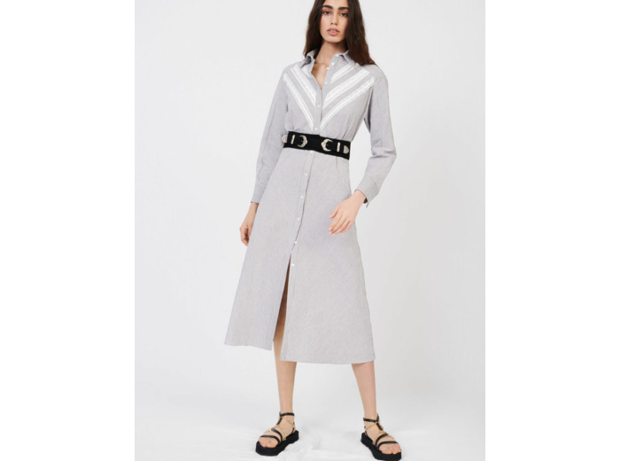 Robe chemise à rayures et dentelles
