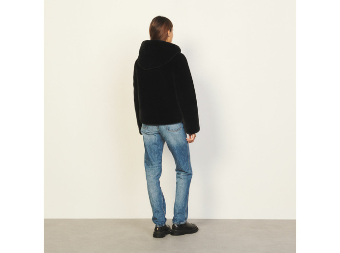 Veste à capuche en fausse fourrure