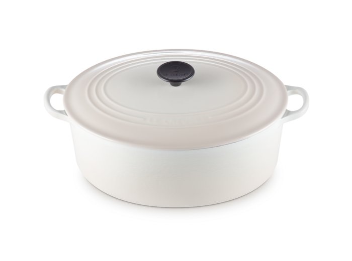 Cocotte ovale 31cm en fonte émaillée meringue
