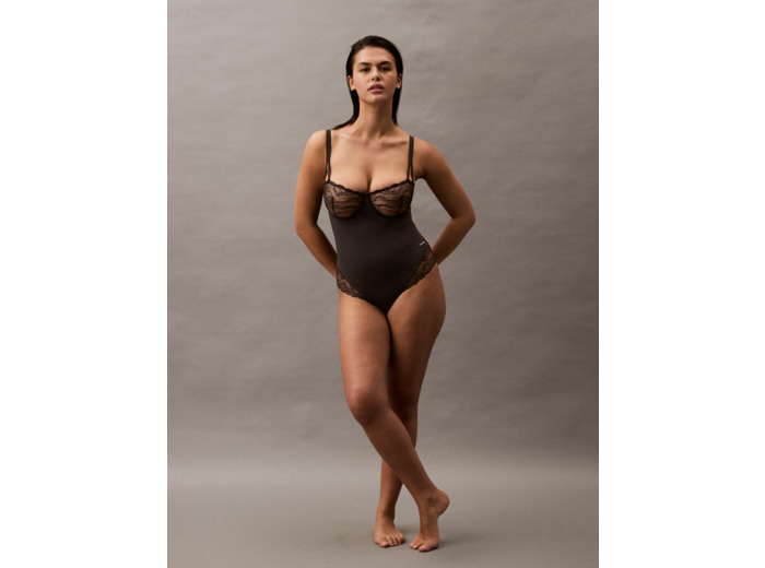 BODY EN DENTELLE ÉLASTIQUE