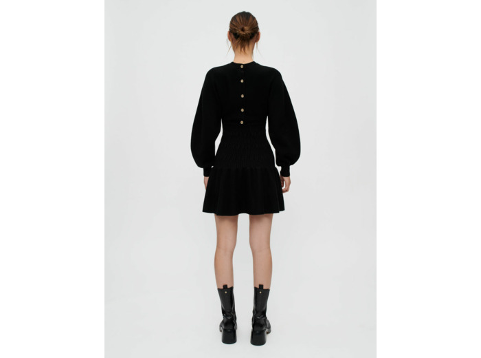 Robe en maille épaisse smockée