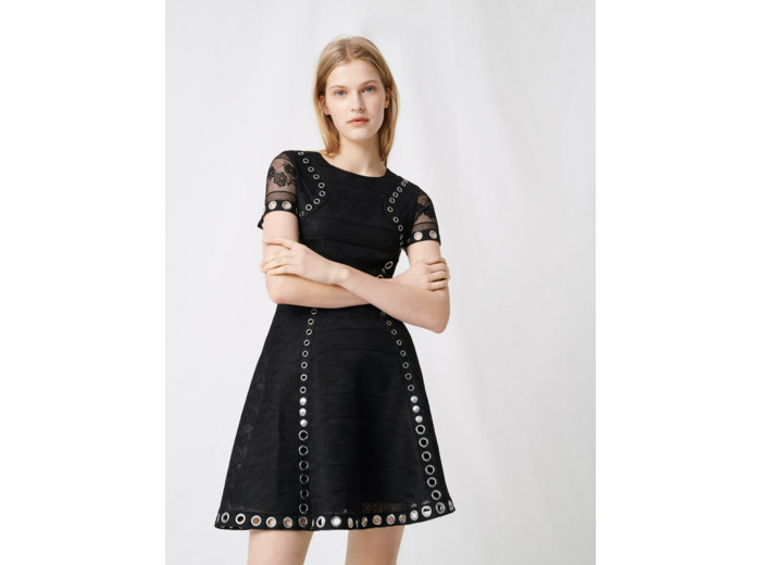 Robe patineuse à œillets et studs