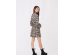 Robe en satin imprimé à volants