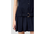 Robe courte cintrée plissée