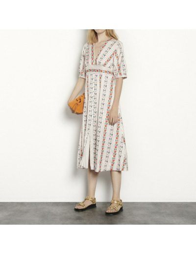 Robe longue en broderie