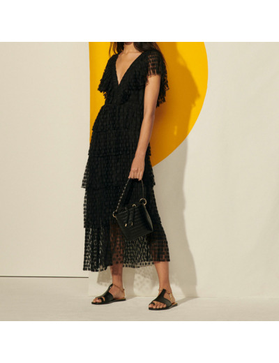 Robe longue en plumetis brodé plissé