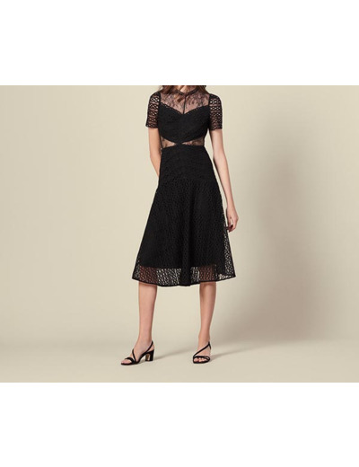 Robe longue en guipure