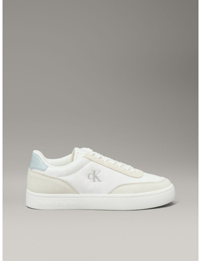 BASKETS BASSES À SEMELLE ÉPAISSE