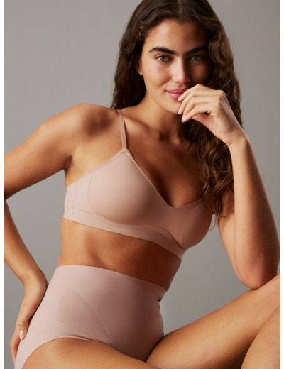 BRASSIÈRE INVISIBLES LÉGÈREMENT REMPLIE AVEC FIL EN GEL