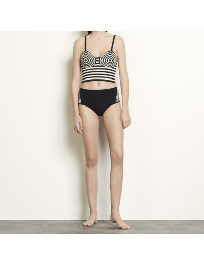 Short culotte en crochet bicolore