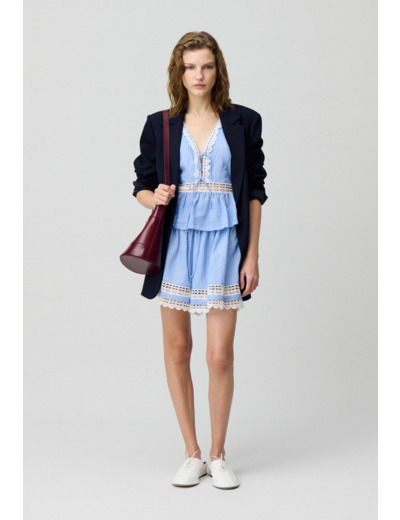 Top volanté rayé et dentelle