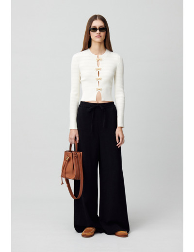 Pull maille fine noeuds