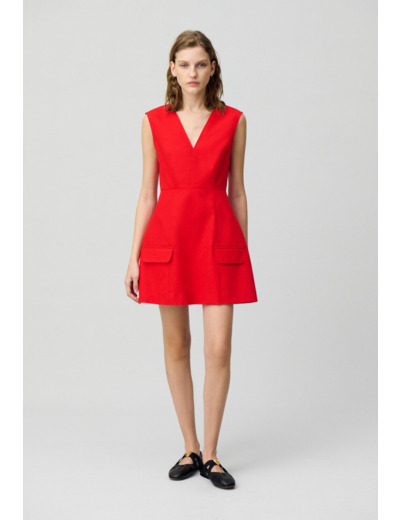 Robe courte cintrée