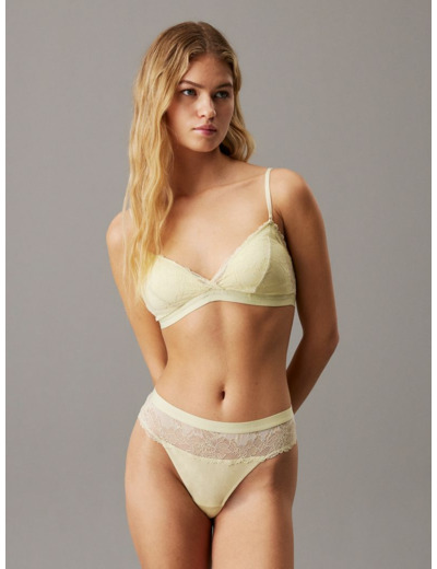 SOUTIEN-GORGE TRIANGLE LIGNE EN DENTELLE LÉGÈREMENT REMBOURRÉ