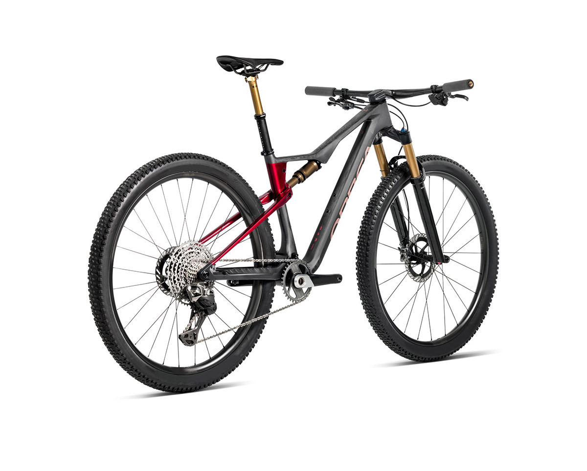 VTT tout suspendu OIZ M-TEAM FACTORY Diamant/Rouge Cerise