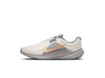 NIKE QUEST 5