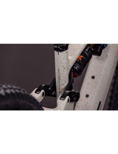 VTT tout suspendu électrique AMS HYBRID 177 C:62 SUPER TM 600X Beige