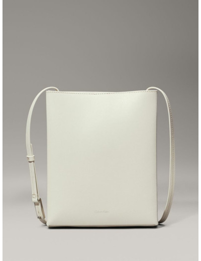 SAC EN CUIR À BANDOULEÈRE