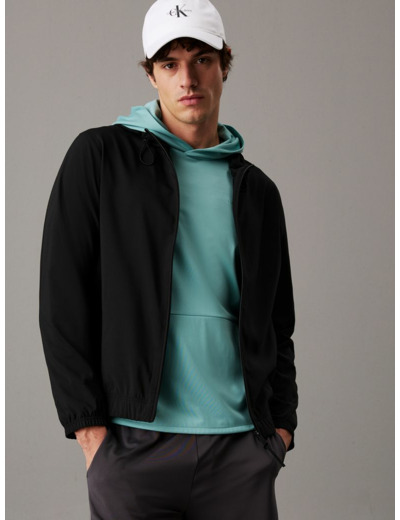 VESTE DE COURSE ANTI-VENT