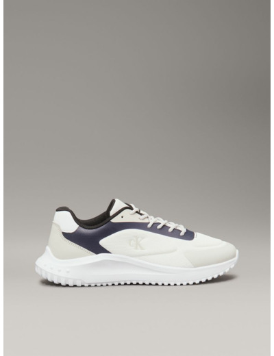 BASKETS BASSES EN MESH POUR LA COURSE