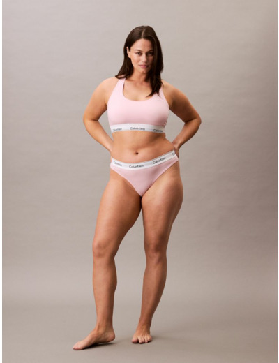 STRING EN COTON PLUS MODERNE