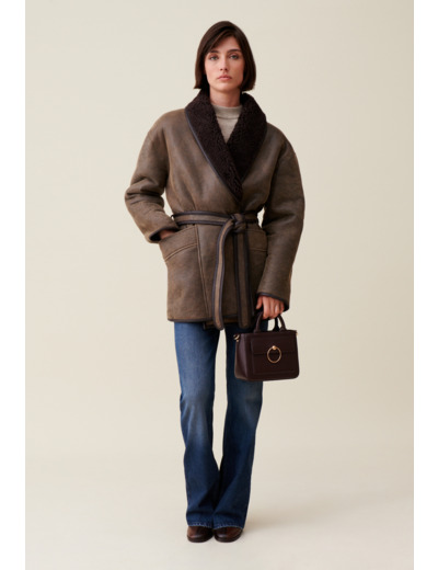 Peau lainée ceinturée taupe