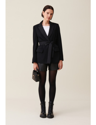 Veste tailleur boutonnée ceinturée