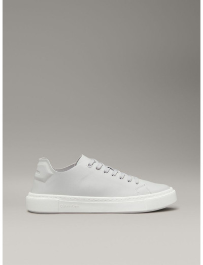 BASKETS À LACETS AVEC SEMELLE EN CAOUTCHOUC